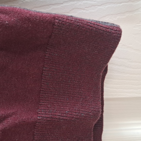 Sweater 12/3 - Picture 4 of 8